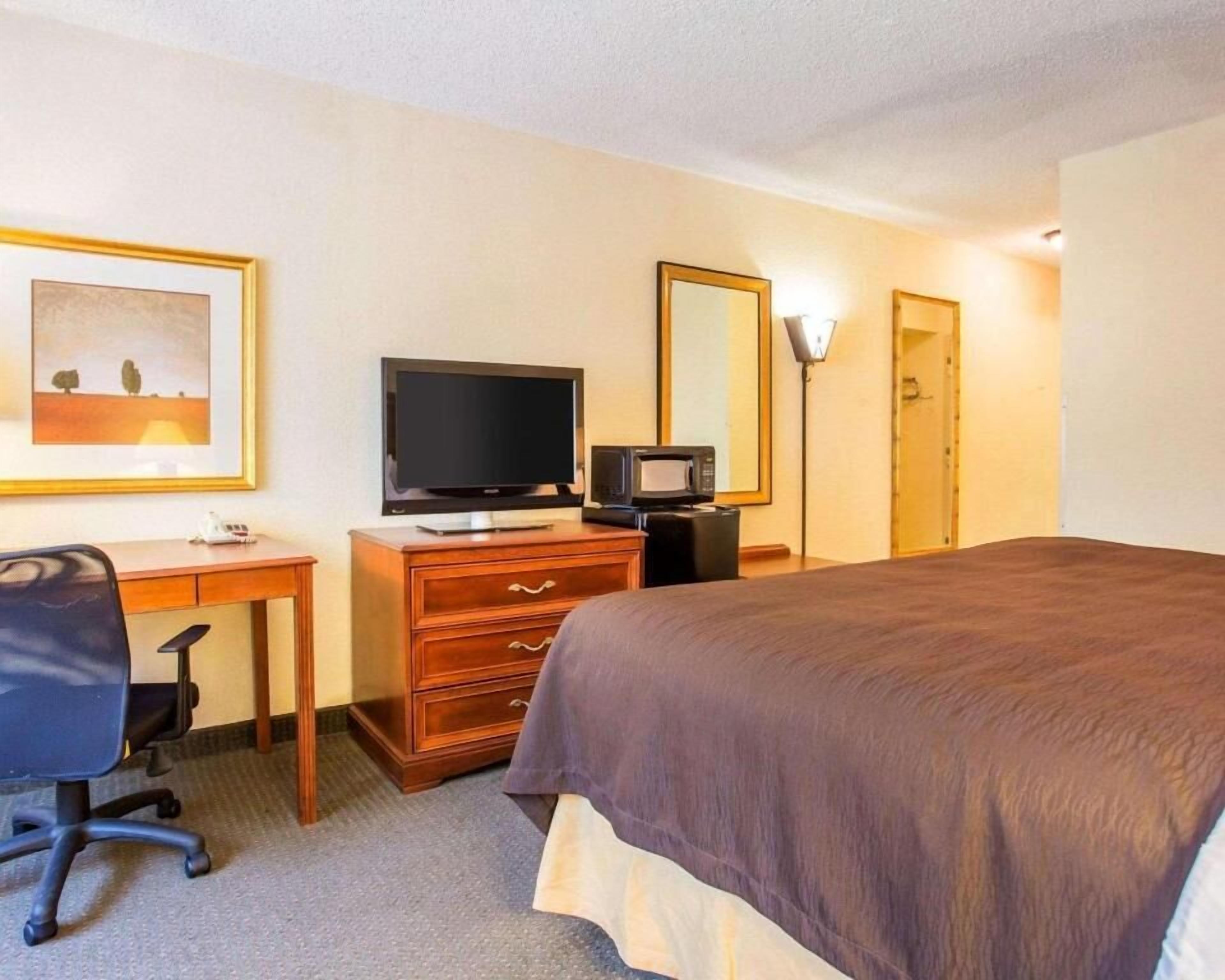Photo - Budgetel Inn & Suites Atlanta