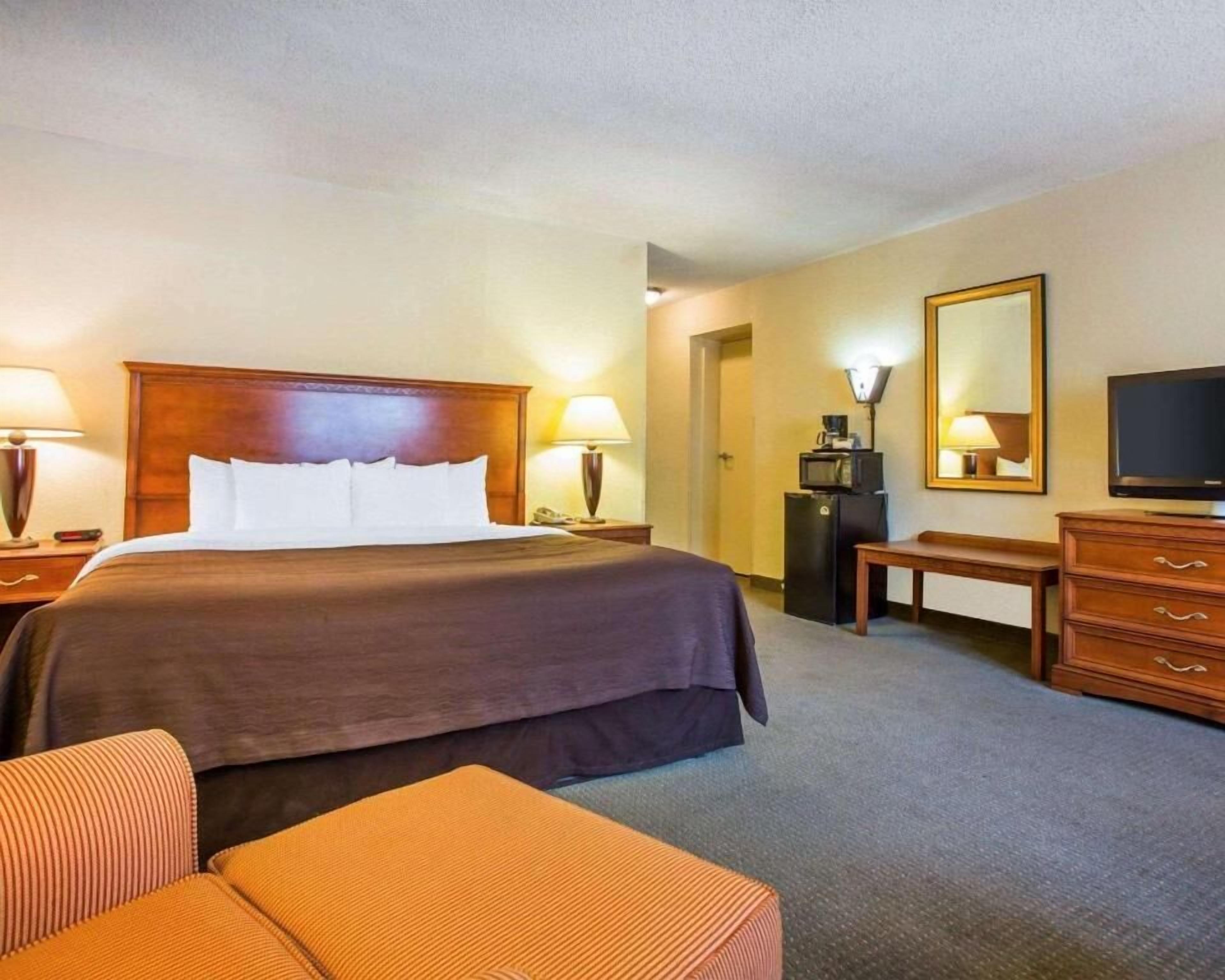 Photo - Budgetel Inn & Suites Atlanta
