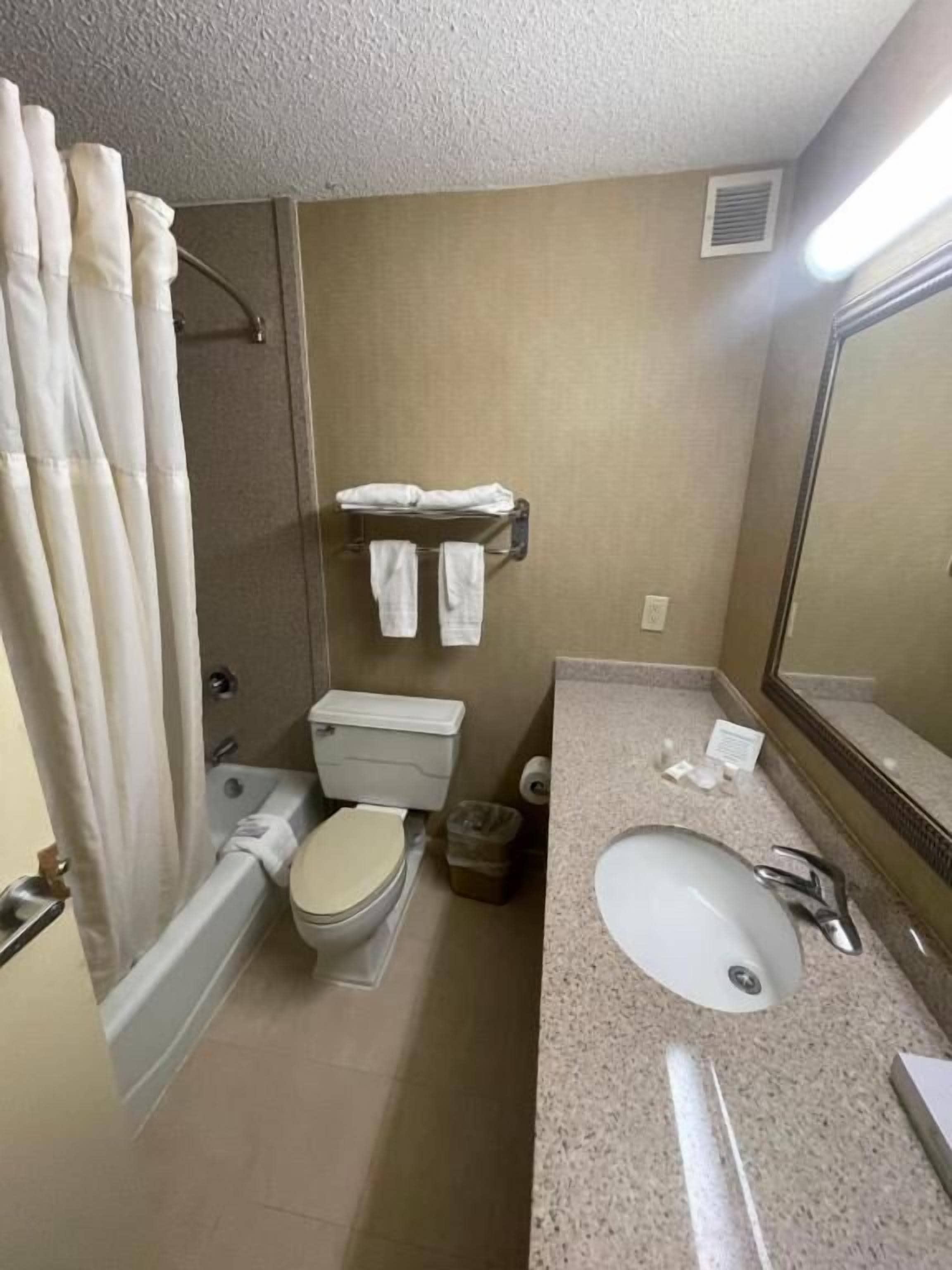 Photo - Budgetel Inn & Suites Atlanta