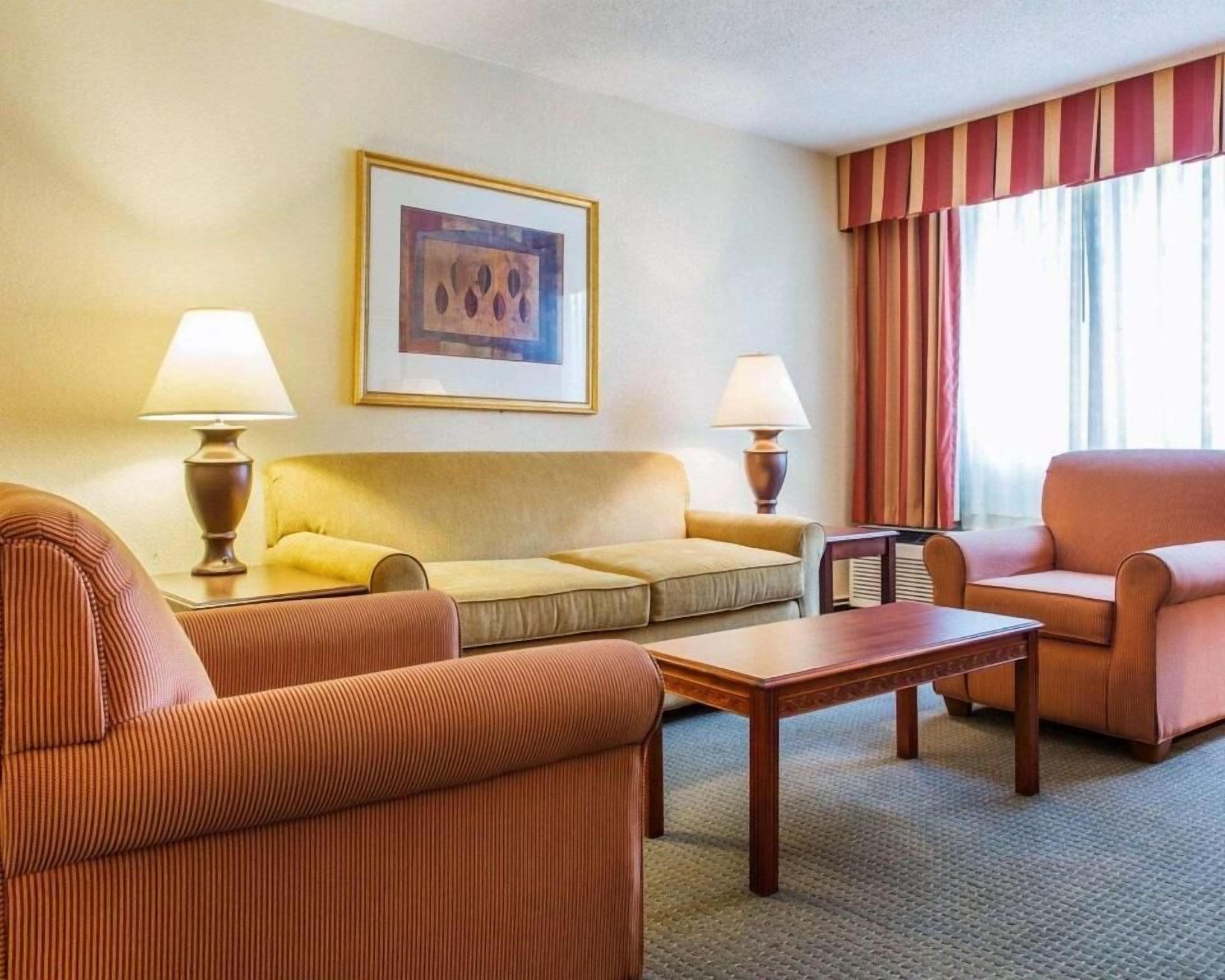 Photo - Budgetel Inn & Suites Atlanta