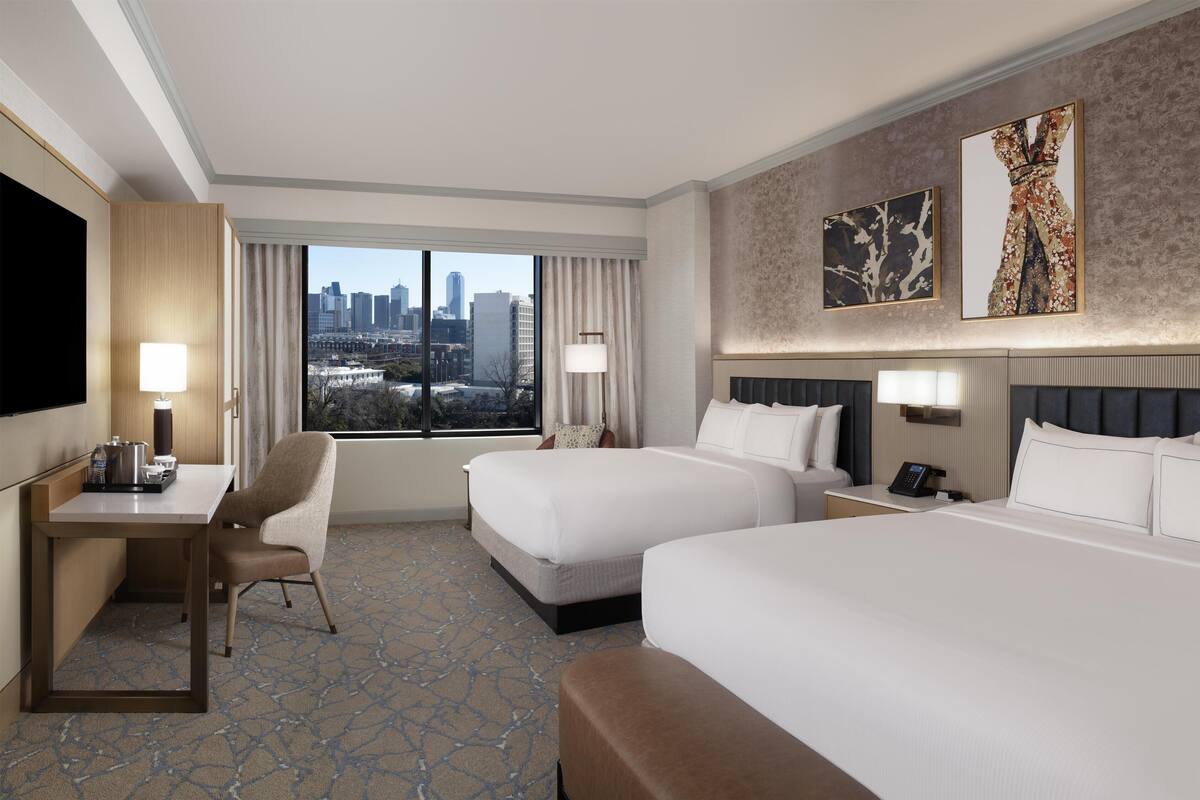 Premium bedding, pillowtop beds, in-room safe, iron/ironing board