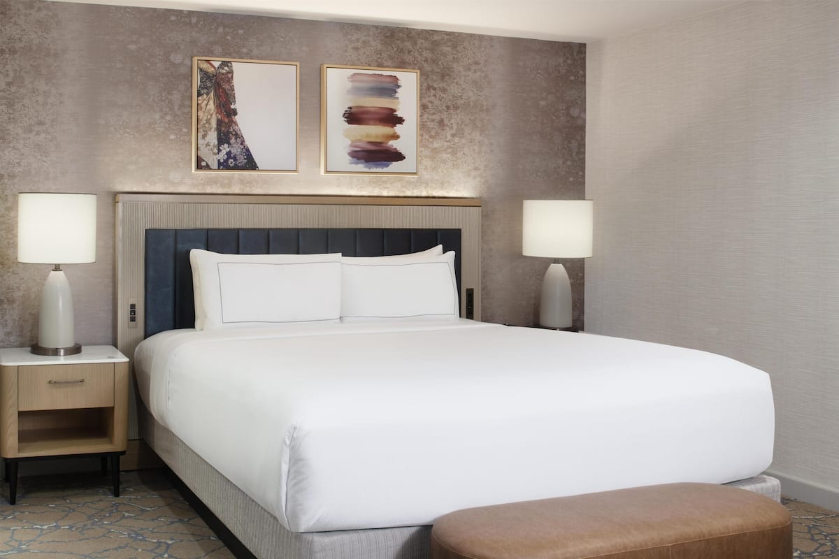 Premium bedding, pillowtop beds, in-room safe, iron/ironing board