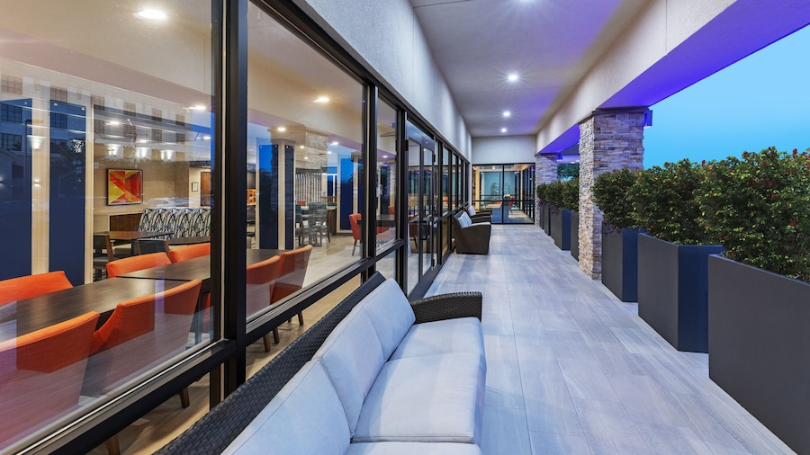 HI Express El Paso Downtown by IHG