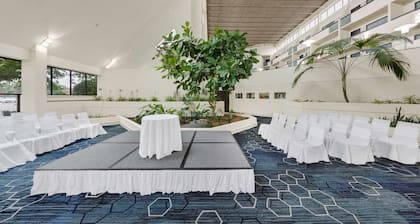DoubleTree by Hilton Minneapolis - Park Place