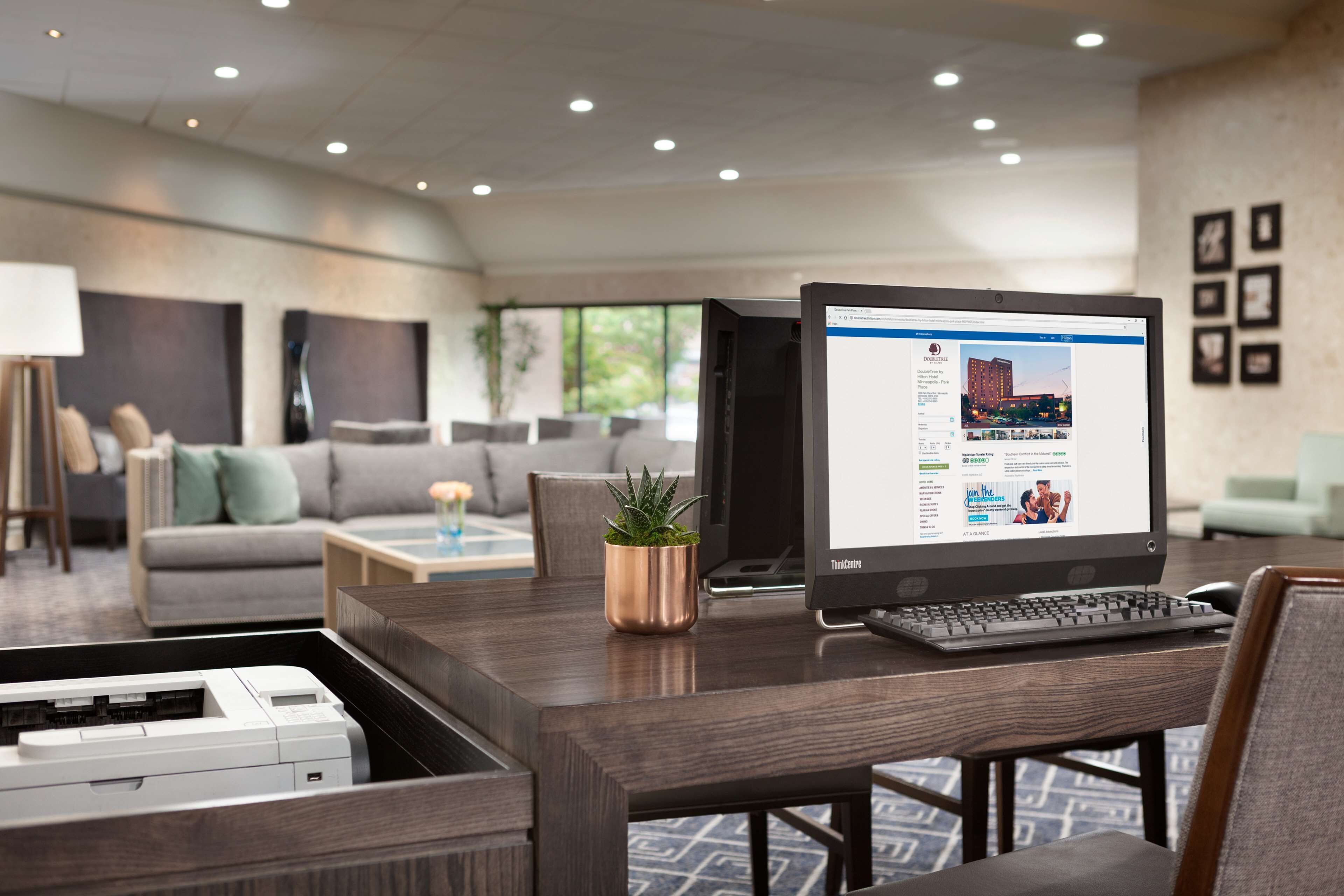 Photo - DoubleTree by Hilton Minneapolis Park Place