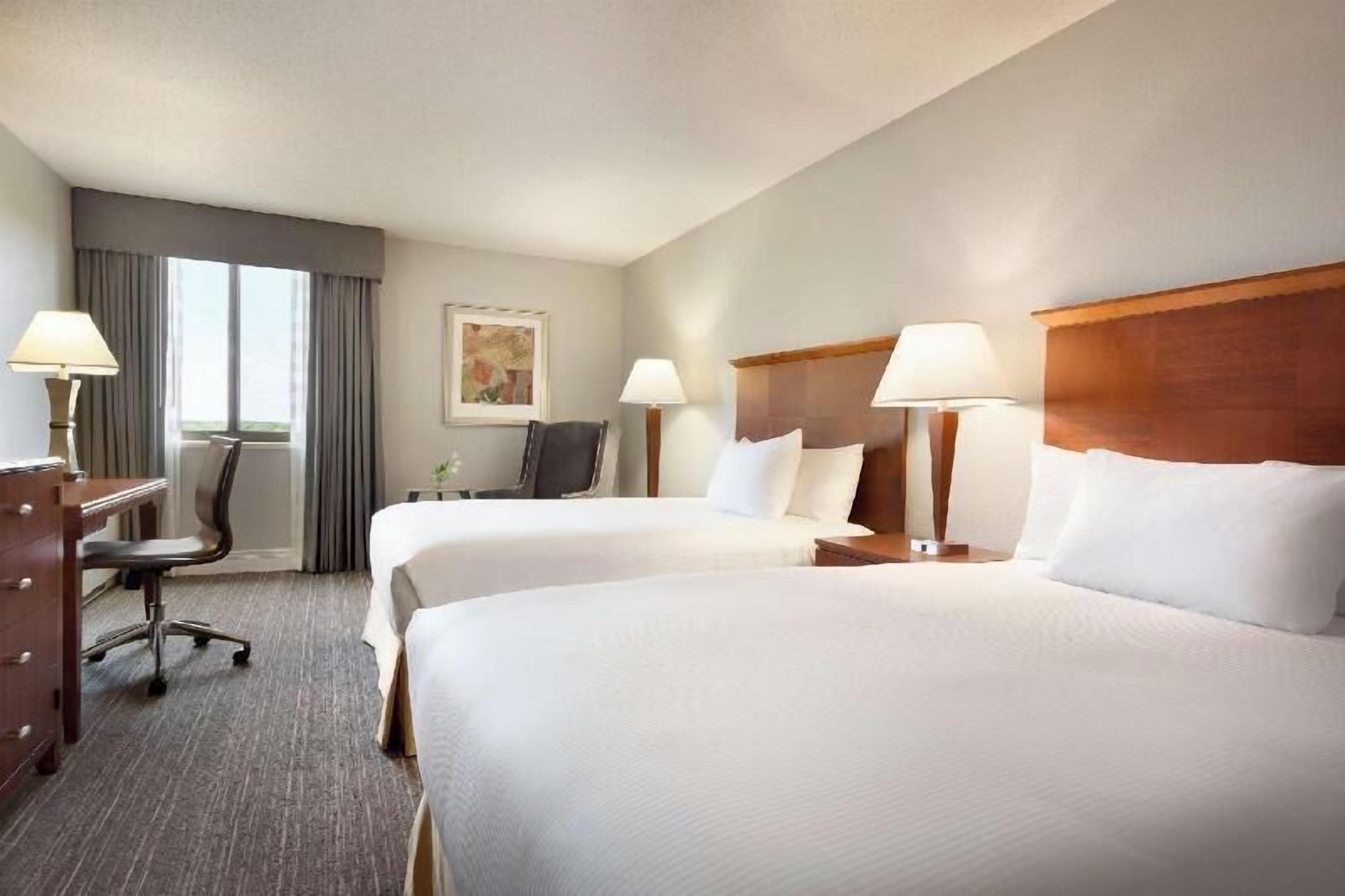 Premium bedding, in-room safe, desk, blackout curtains