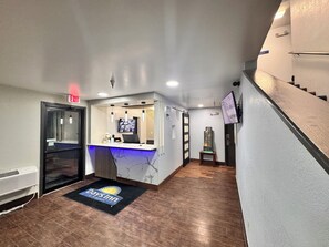 Reception - Days Inn by Wyndham Salina I-70 (Salina)