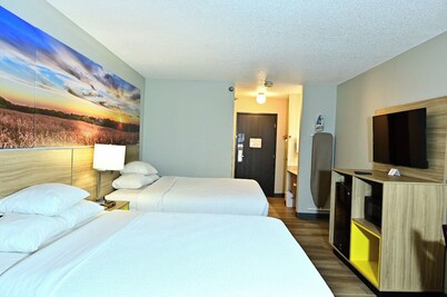 Days Inn by Wyndham Salina I-70