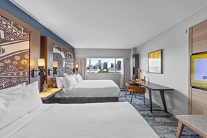 Quarto standard, 2 camas de casal, vista para o rio | Frigobar, cofres nos quartos, escrivaninha