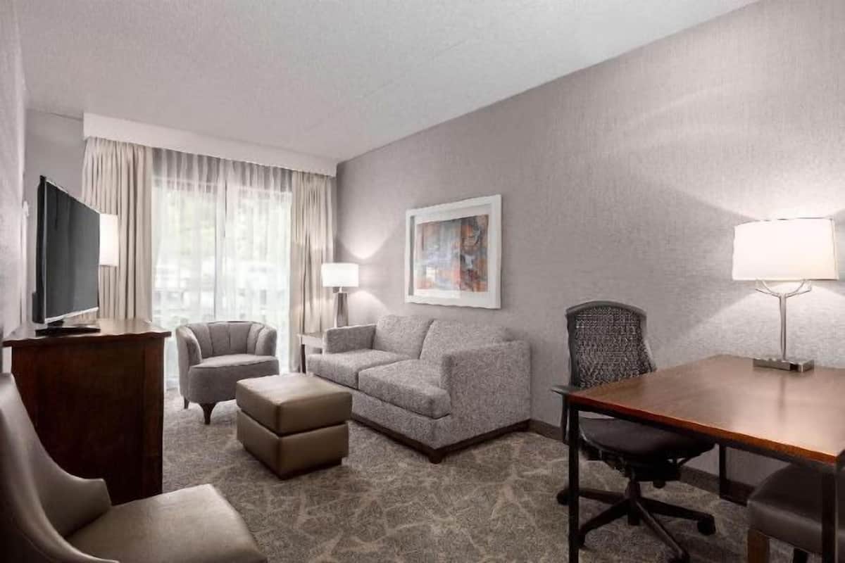 Living area | TV