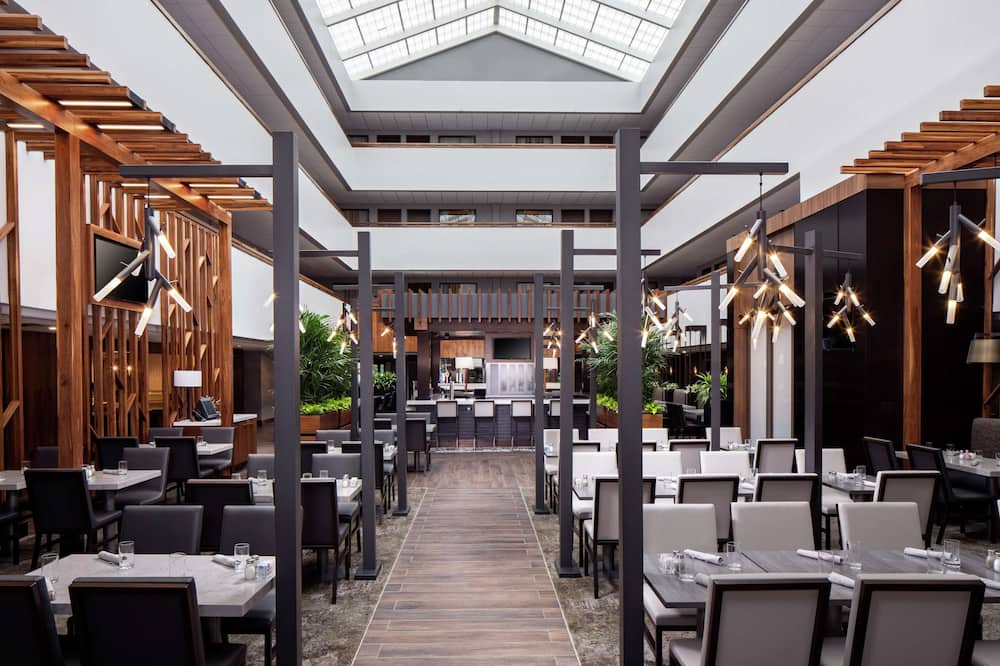 Embassy Suites by Hilton Boston Marlborough