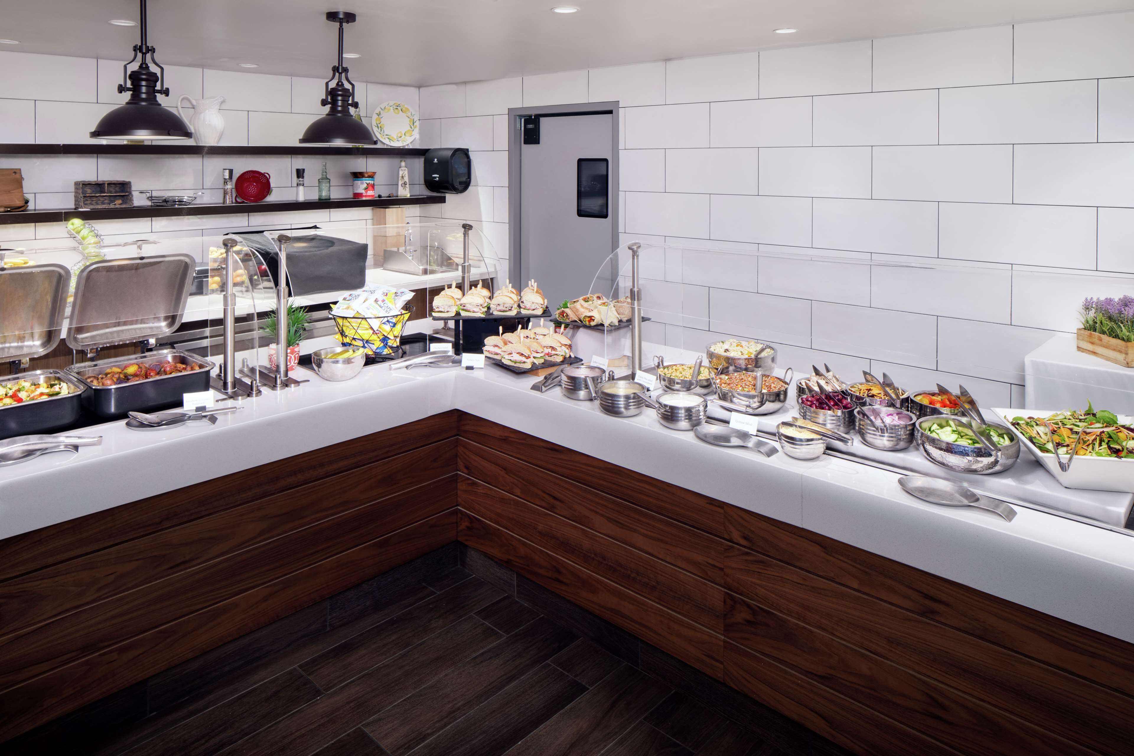 free daily cooked-to-order breakfast