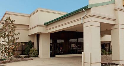 Ramada by Wyndham Fairfield NJ