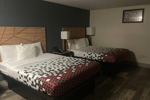 Cofres nos quartos, berços grátis, camas extras/dobráveis (sobretaxa)