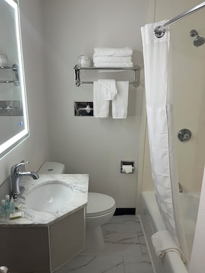 Room, 2 Queen Beds, Non Smoking | Bathroom | Combined shower/tub, free toiletries, hair dryer, towels