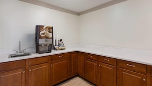 Property amenity - Howard Johnson by Wyndham Malden Boston Area (Malden)