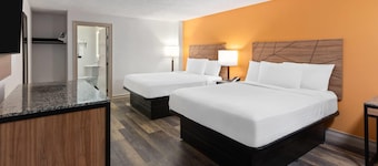 Howard Johnson by Wyndham Malden Boston Area
