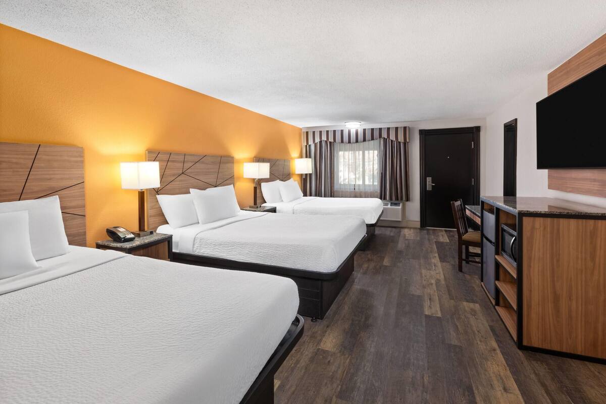Room, Multiple Beds, Non Smoking | In-room safe, cribs (free), rollaway beds (surcharge), WiFi (free)