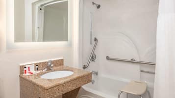 Room, 1 Queen Bed, Accessible, Non Smoking (Mobility Accessible) | Bathroom | Combined shower/tub, free toiletries, hair dryer, towels