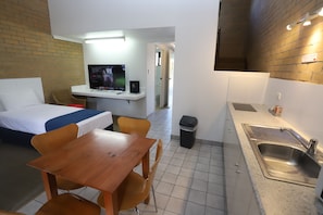 Familienstudio, 2 Schlafzimmer | Eigene Küche | Kühlschrank, Mikrowelle, Wasserkocher mit Kaffee-/Teezubehör