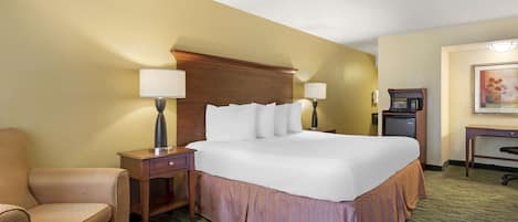 Habitación estándar, 1 cama King size, para no fumadores, refrigerador y microondas (1st Floor) | Escritorio, espacio para trabajar con laptop y wifi gratis