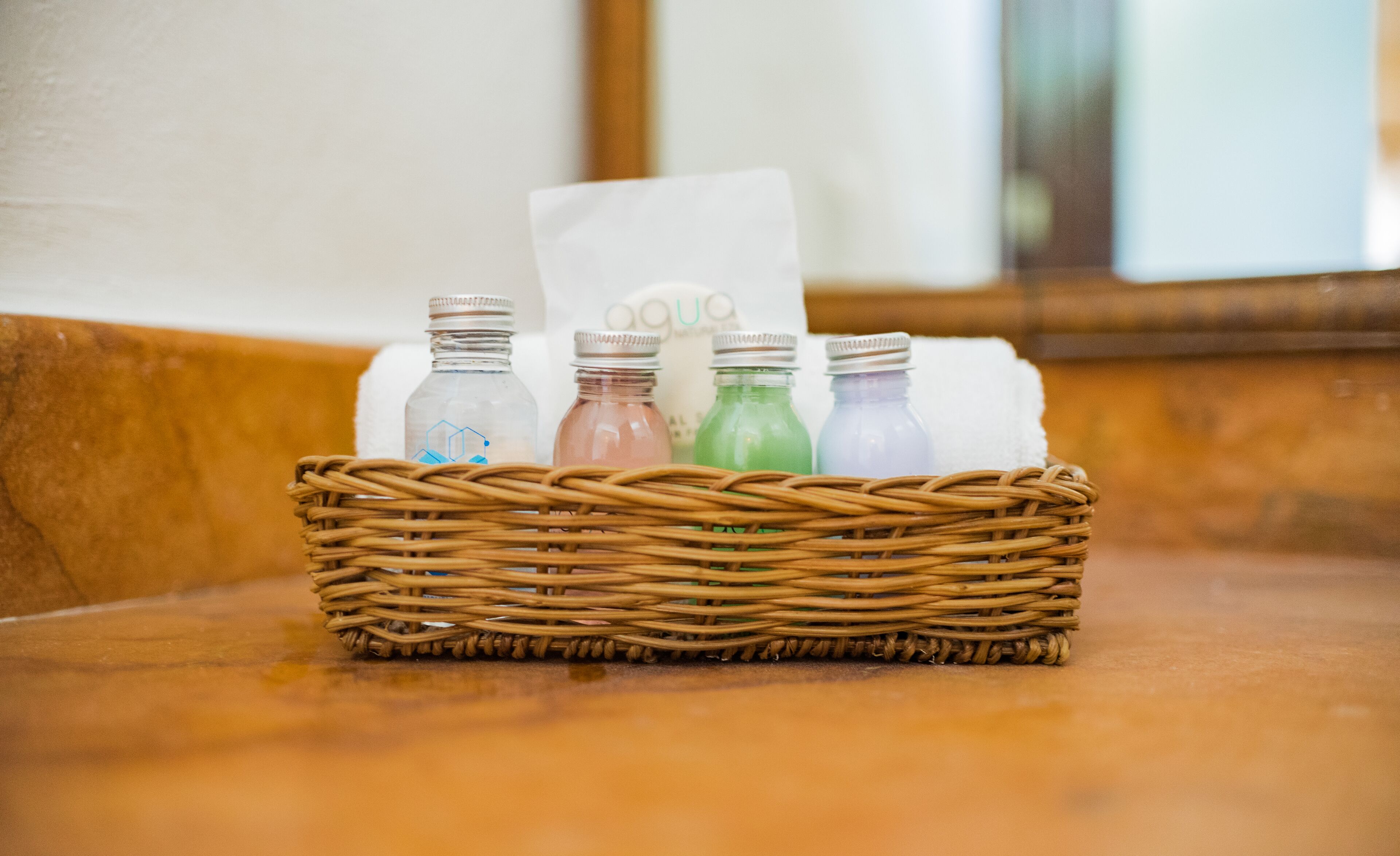 poolside suite | bathroom amenities | shower, free toiletries, hair dryer, towels