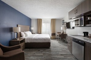 Suite, 1 Queen Bed, Accessible, Non Smoking (Efficiency) | 1 bedroom, desk, iron/ironing board, free cribs/infant beds