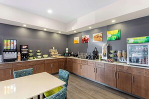 Café da manhã continental grátis todos os dias