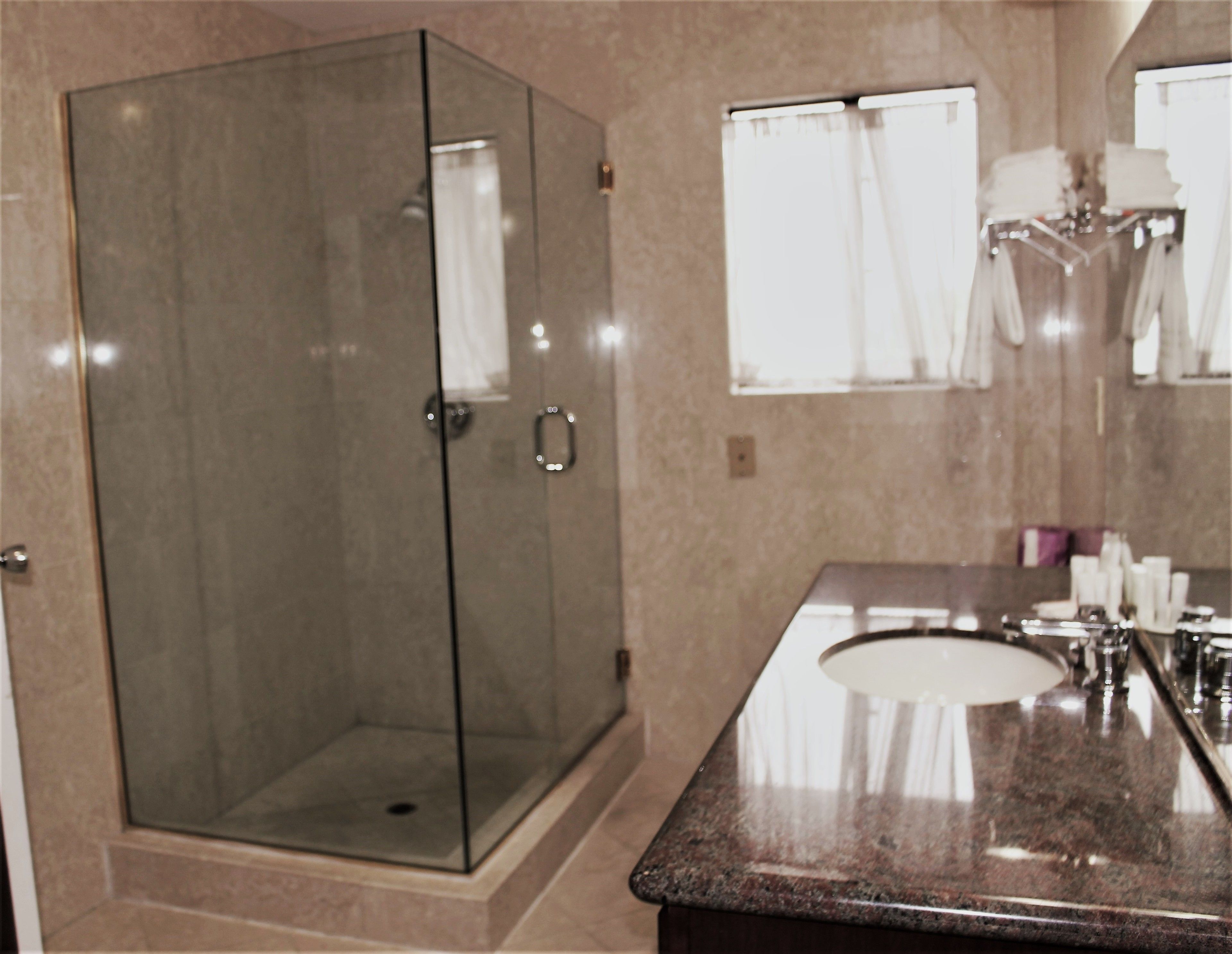 In-room safe, desk, iron/ironing board, free WiFi