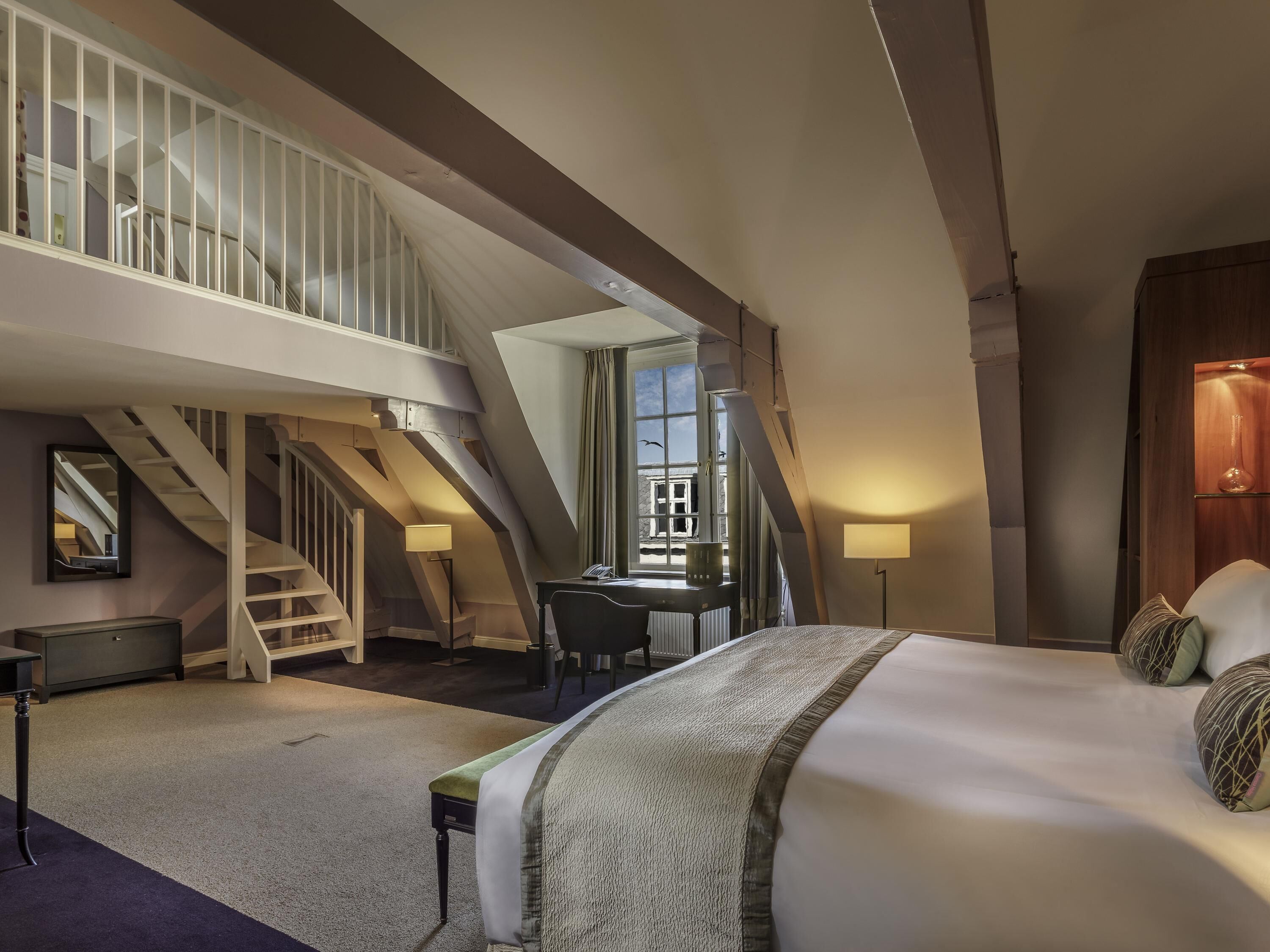 Royal Suite, 1 Katil Raja (King) (Butler Service,Living & Dining Area) | 1 bilik tidur, cadar kapas Mesir, peralatan tempat tidur premium 