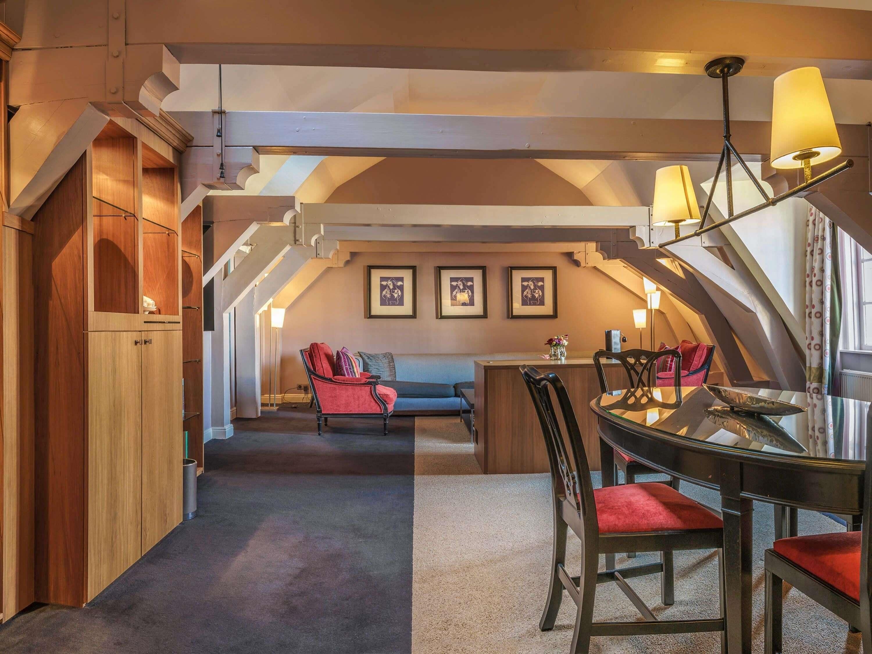 Royal Suite, 1 King Bed (Butler Service,Living & Dining Area) | 1 bedroom, Egyptian cotton sheets, premium bedding, down duvets