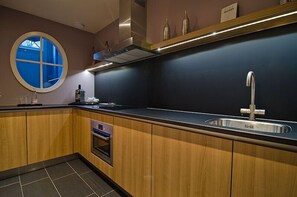 Suite, 1 King Bed (Canal House) | Egyptian cotton sheets, premium bedding, down comforters, minibar