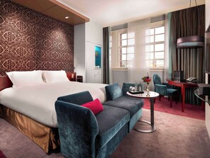 Luxury Room, 1 King Bed | Egyptian cotton sheets, premium bedding, down comforters, minibar