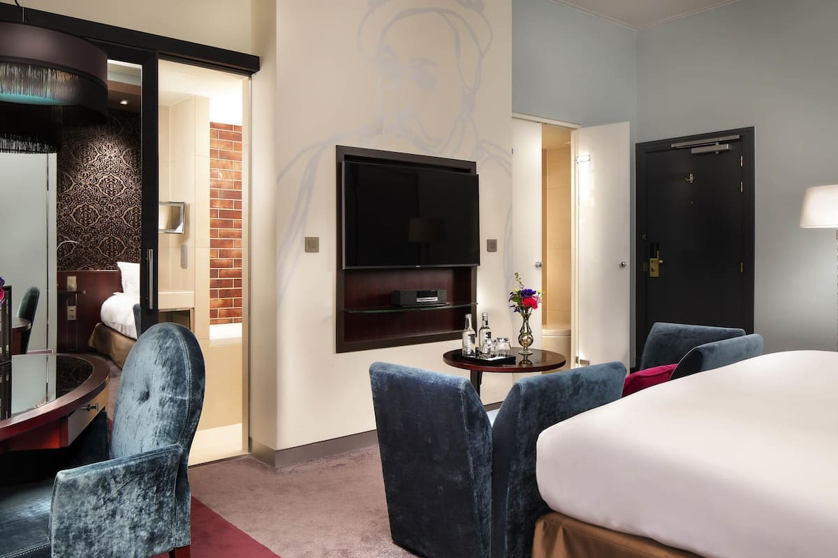 Luxury Room, 1 King Bed