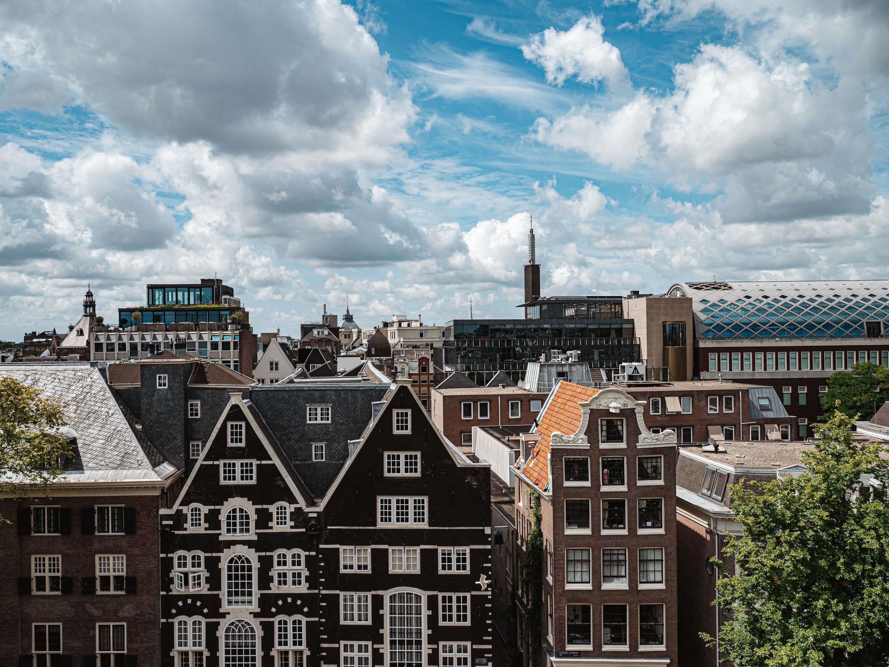 高级房, 1 张大床, 城市景观 (Garden, courtyard or City view) | 客房景观