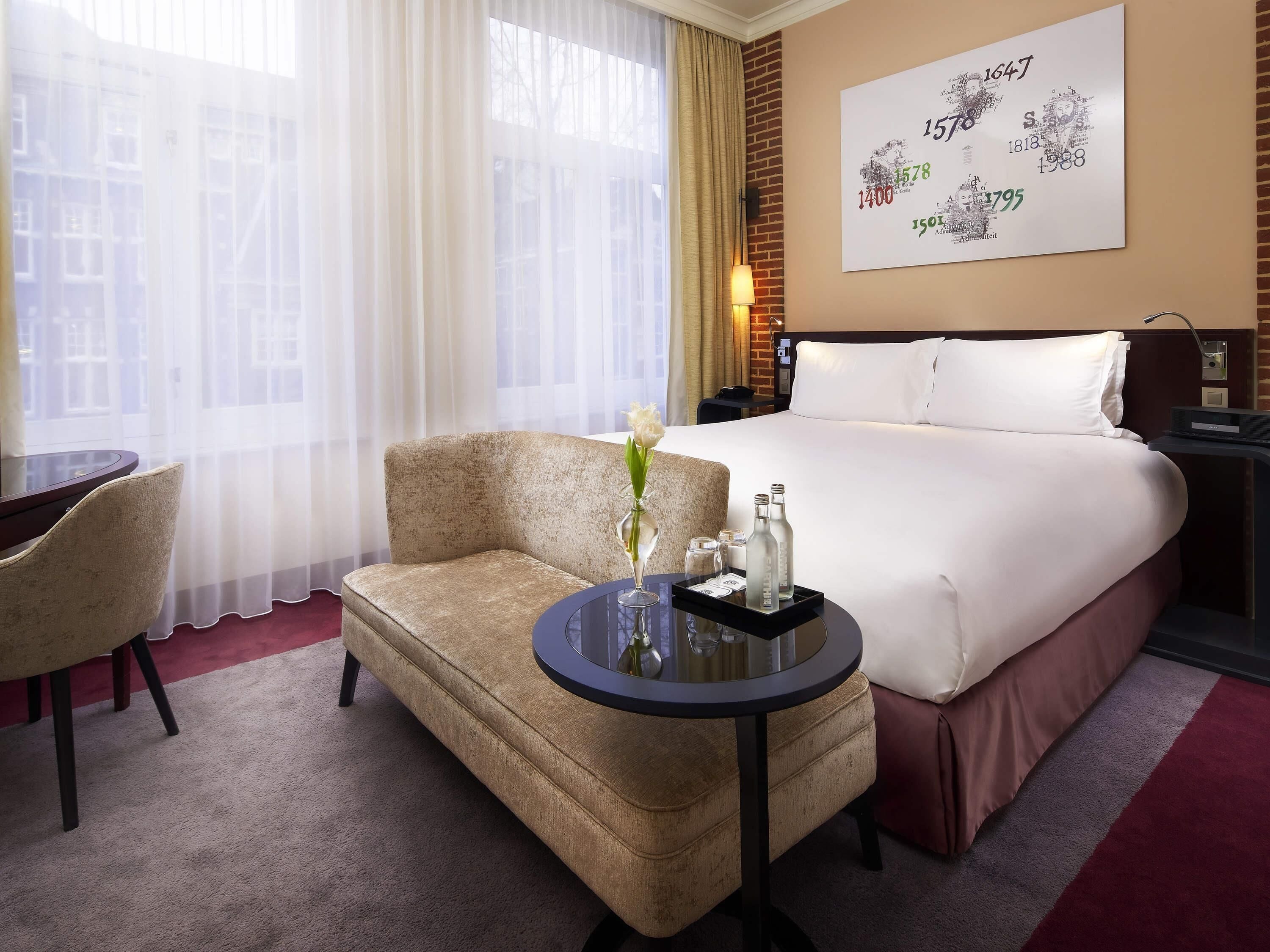 1 bedroom, Egyptian cotton sheets, premium bedding, down duvets