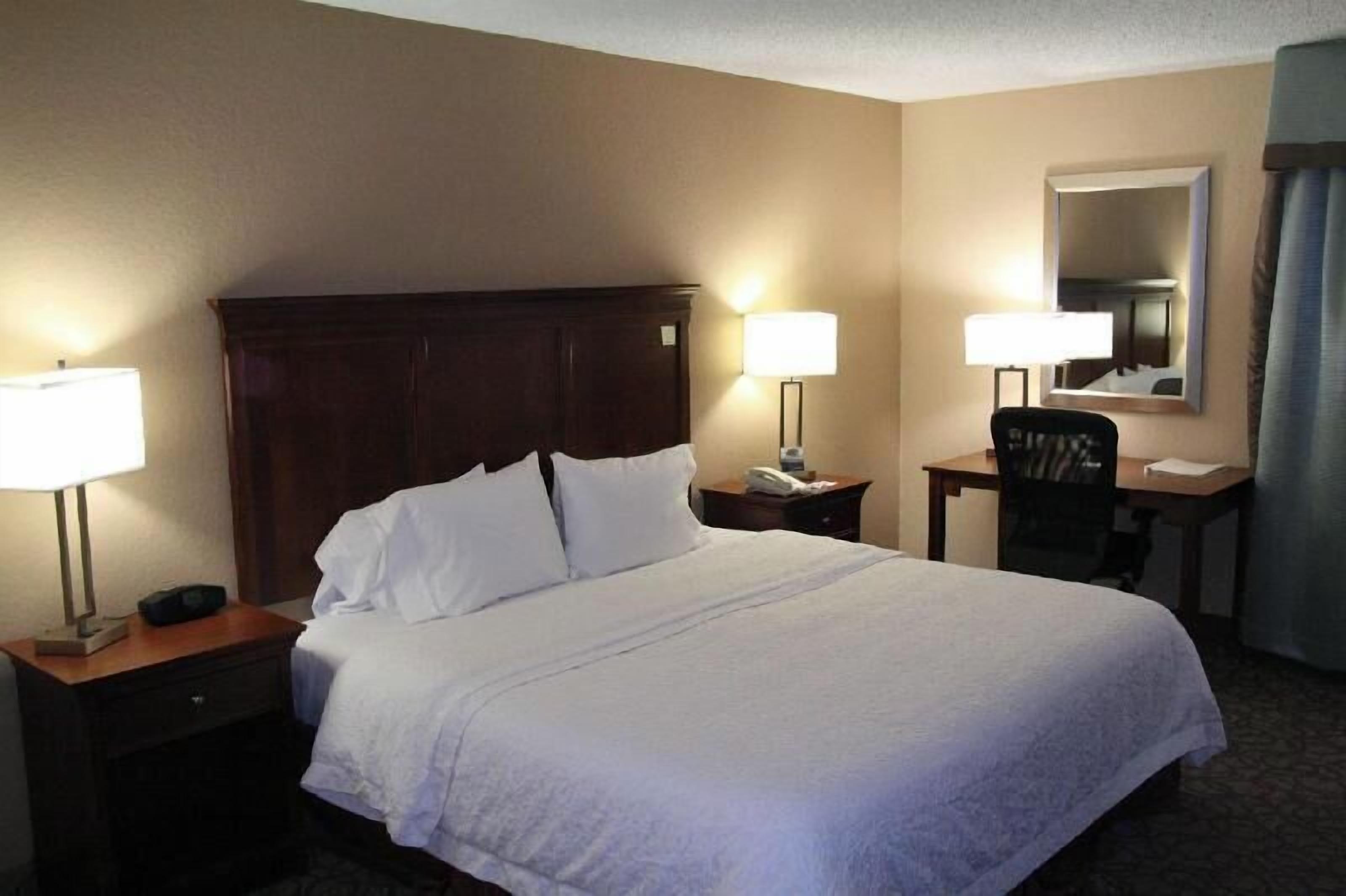 Premium bedding, down duvets, desk, laptop workspace