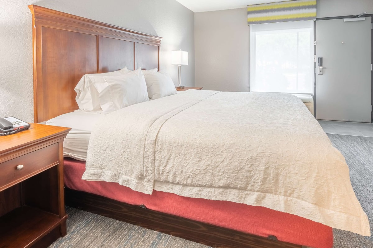 Literie de qualité supérieure, couette en duvet d'oie, bureau