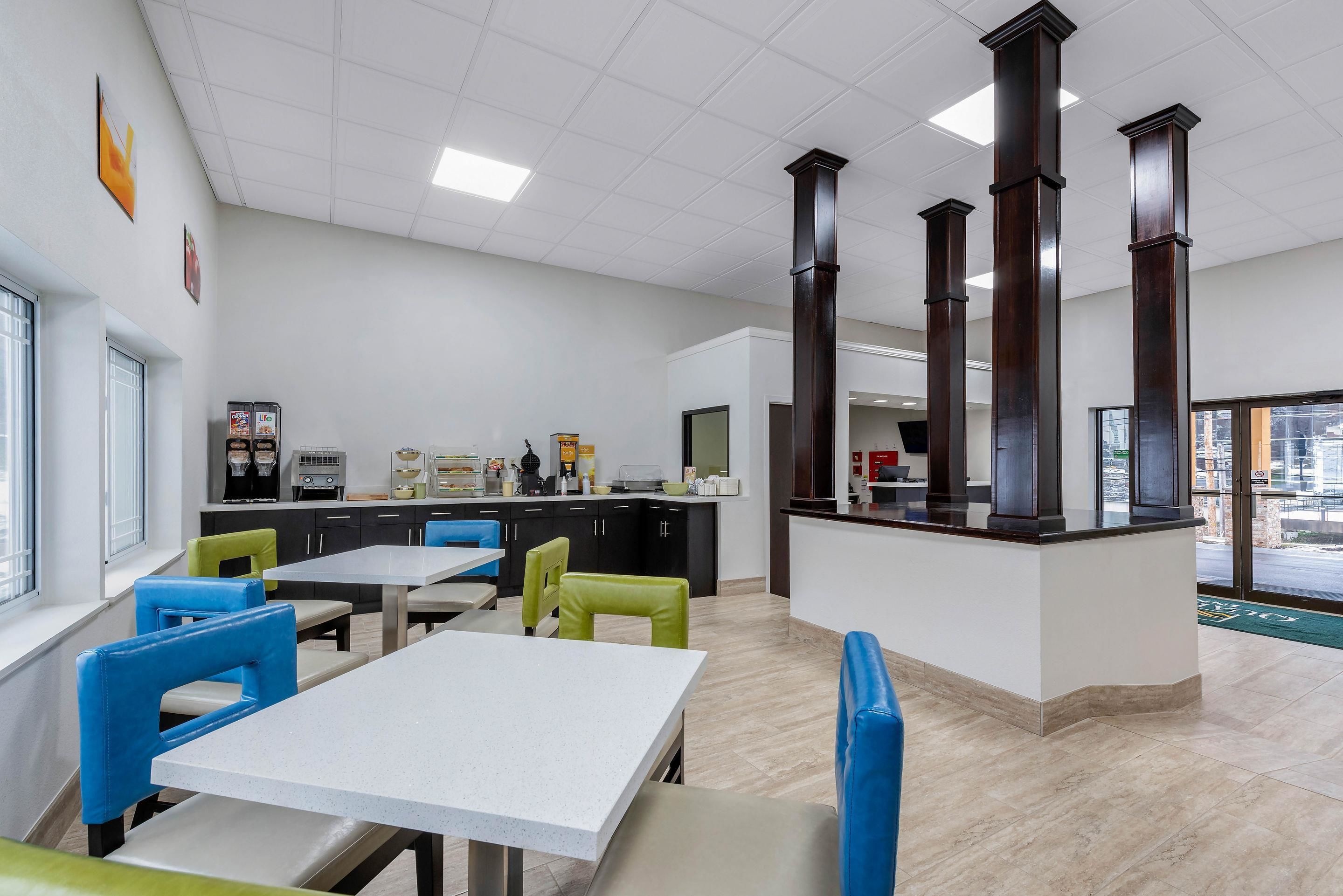 free daily continental breakfast