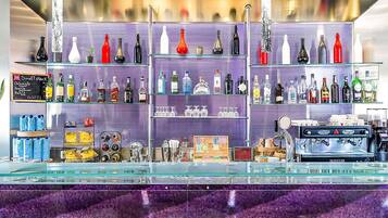 Bar (in der Unterkunft)