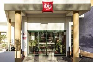 Entrada de la propiedad