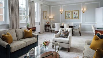 Deluxe-Suite, 1 Schlafzimmer | Wohnbereich