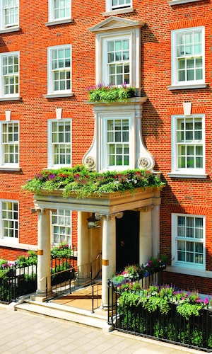 47 Park Street - Grand Residences by Marriott