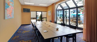 Courtyard by Marriott Atlanta Windy Hill/Ballpark