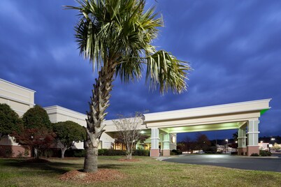 Holiday Inn Lumberton by IHG