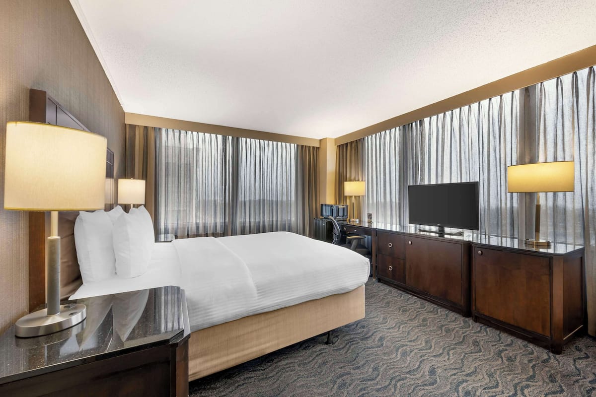 In-room safe, blackout drapes, iron/ironing board