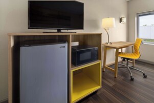 Caja de seguridad en la habitación y escritorio