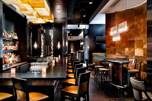 Λόμπι-μπαρ πολυτελείας