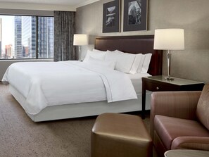 Business Room, 1 King Bed, Tower | Premium bedding, pillow-top beds, in-room safe, desk