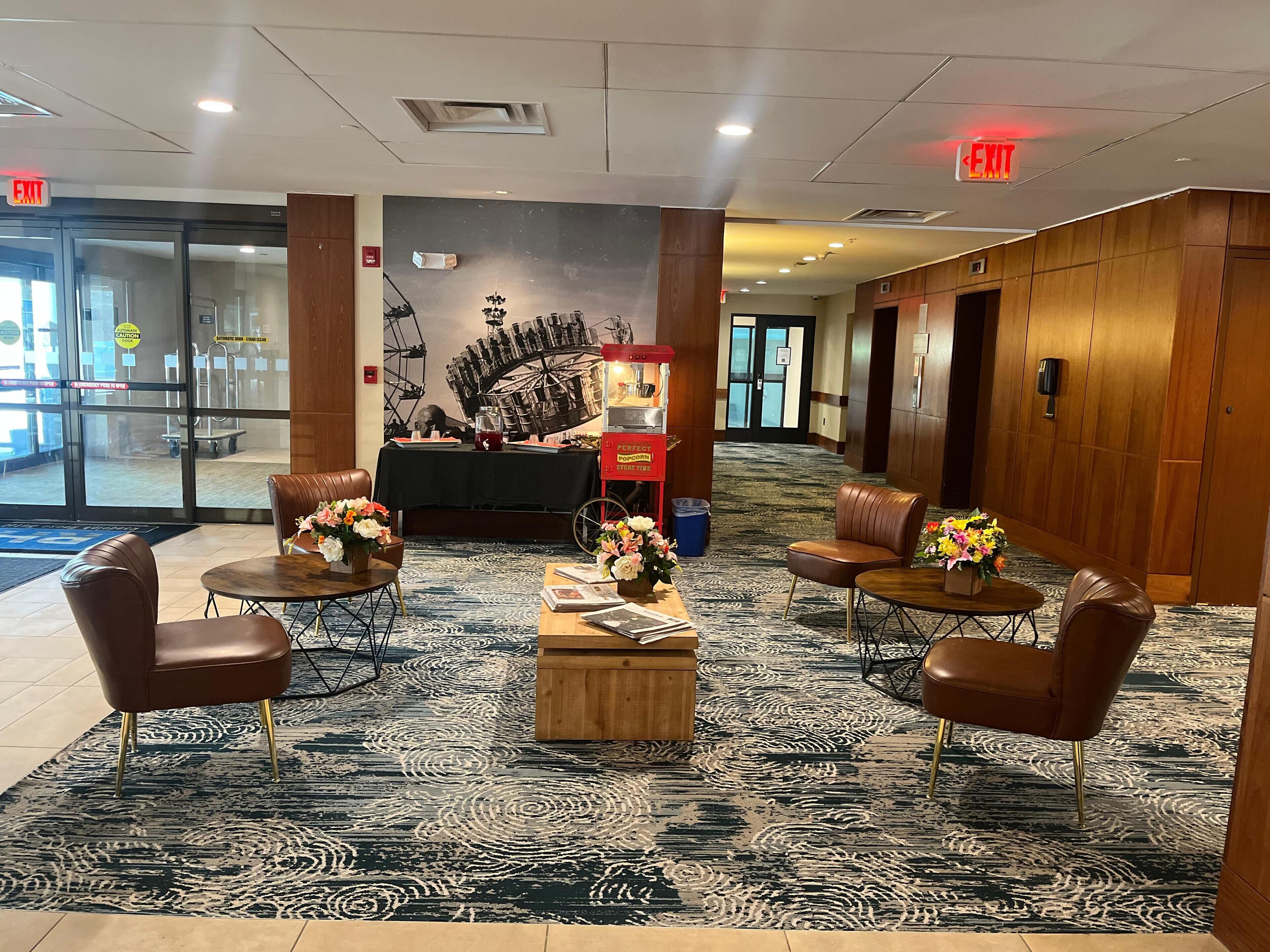 Coin salon dans le hall